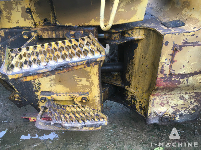CATERPILLAR 930