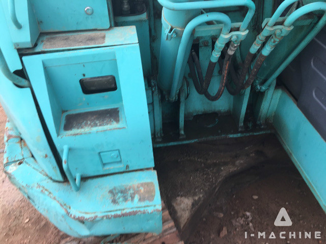 KOBELCO SK135SR