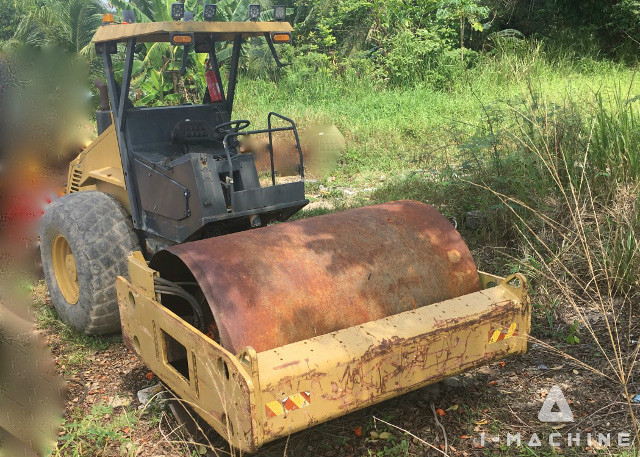 BOMAG BW211D-3