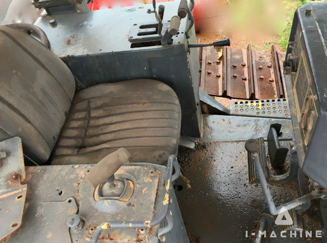 CATERPILLAR D4H
