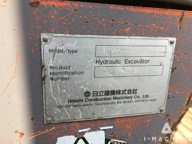 HITACHI ZX200