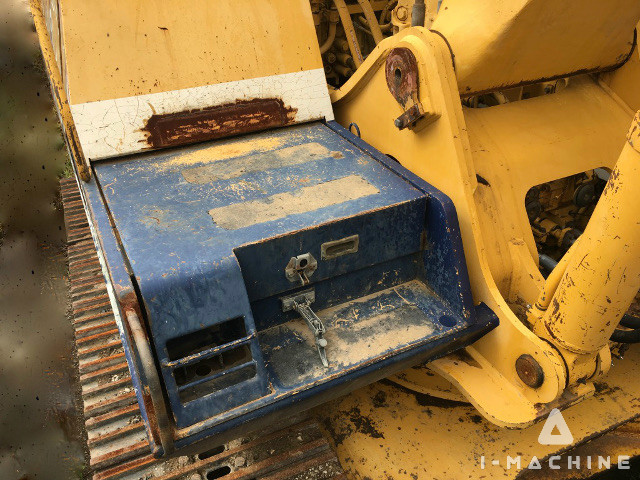 KOMATSU PC300-5LC