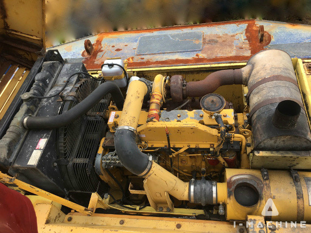 KOMATSU PC300-5LC