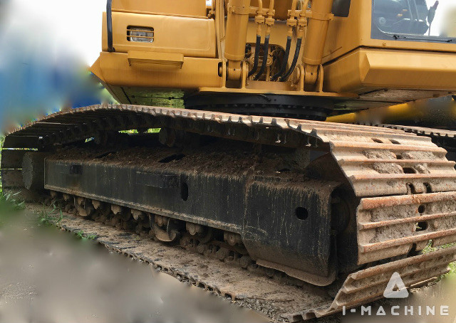 KOMATSU PC200-7