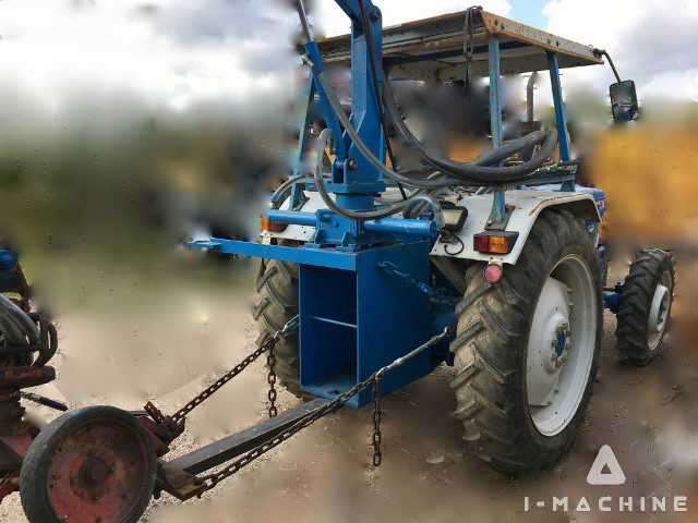 Farm Tractor 3910