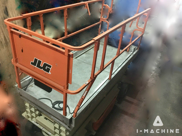 JLG 3246ES