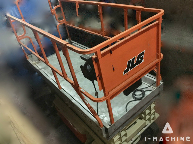 JLG 3246ES