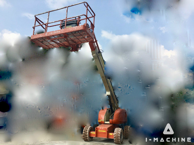 JLG 660SJ