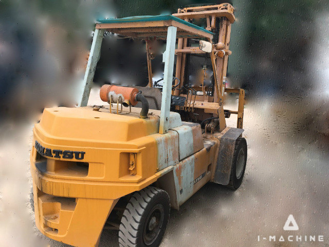 KOMATSU FD40-3