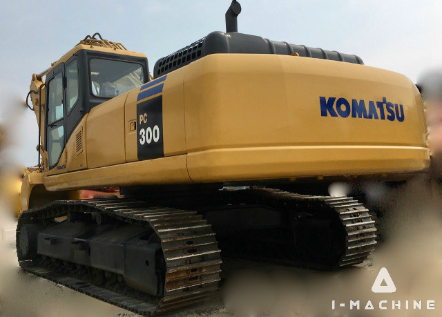 KOMATSU PC300-7