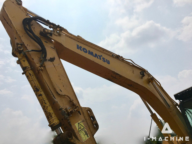 KOMATSU PC210-7