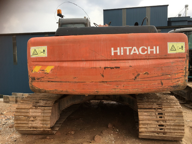 HITACHI ZX230LC