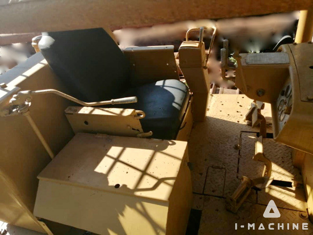 CATERPILLAR D6C