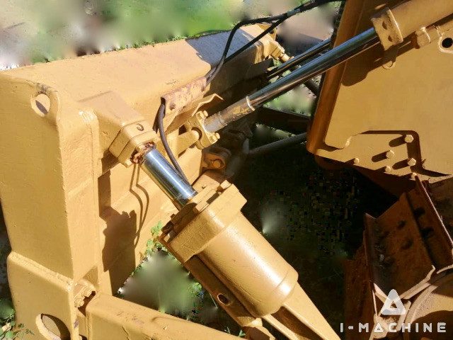 CATERPILLAR D6C