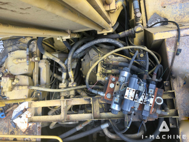 KOMATSU PC400-5