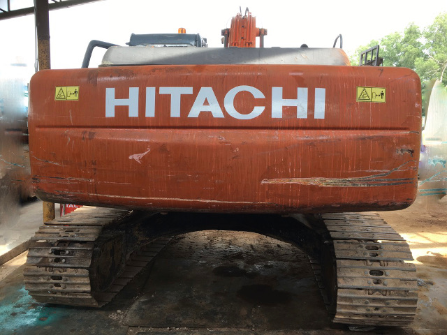 HITACHI ZX230LC