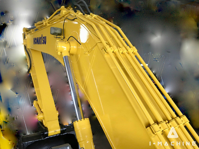 KOMATSU PC300-7EO