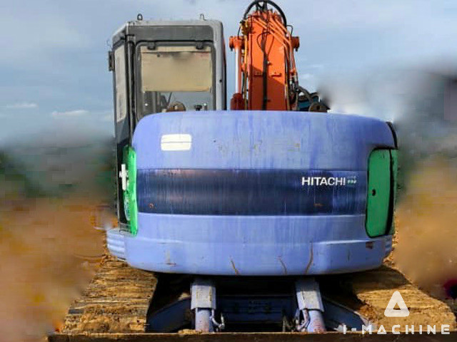 HITACHI EX135UR