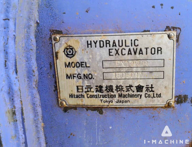 HITACHI EX135UR