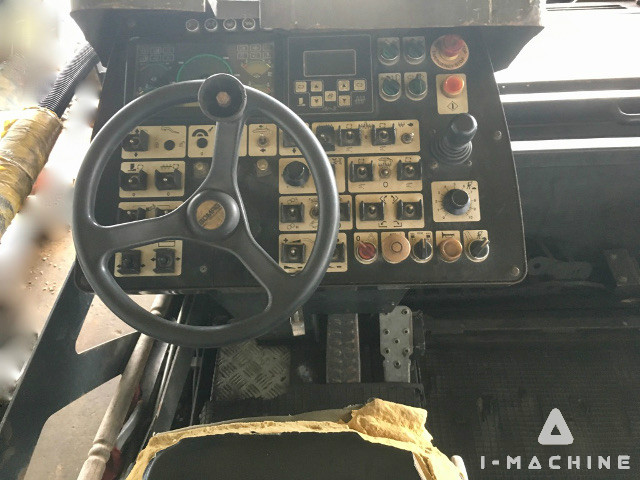 BOMAG BF600P
