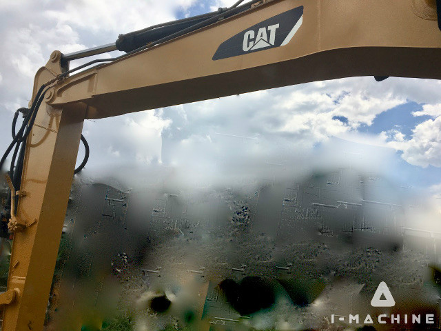 CATERPILLAR M313D