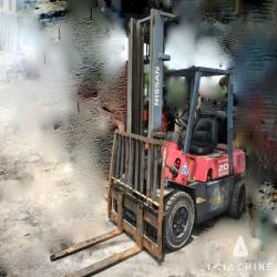 Forklifts NISSAN UJ02 Diesel Forklift MALAYSIA, JOHOR