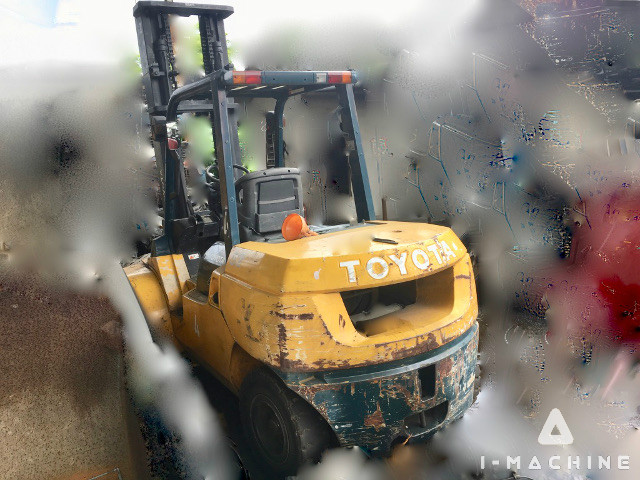 TOYOTA 02-7FD45