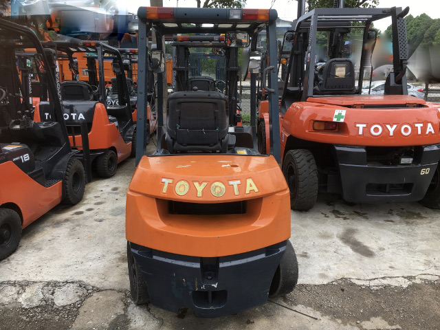 TOYOTA 42-7FG25