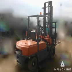 Forklift For Sale Compare Hundred Forklifts Price And Condition In Malaysia Market Before Buy