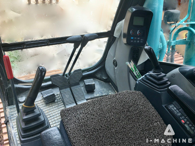 KOBELCO SK200-8