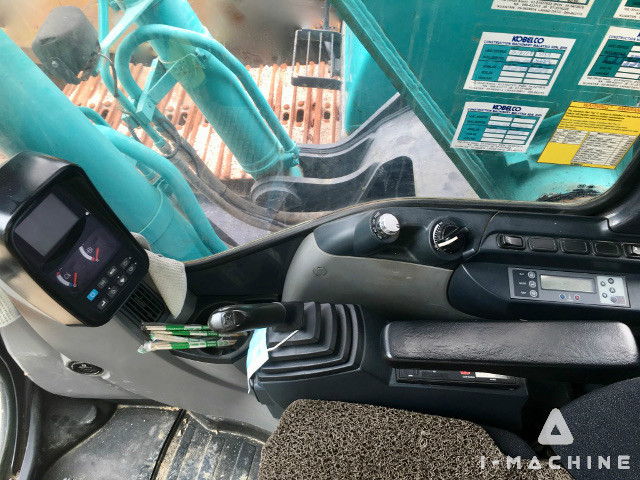 KOBELCO SK200-8