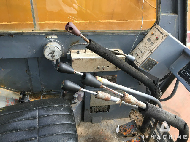 TADANO TL250M