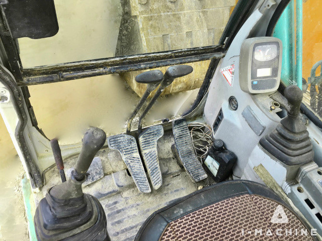 KOBELCO SK135SR