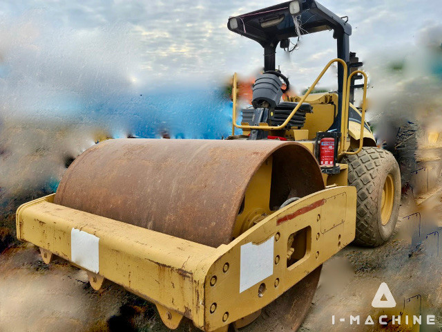 2006 CATERPILLAR CS563E Vibration Roller In Singapore SINGAPORE I 