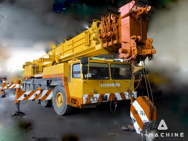 LIEBHERR LTM1200N