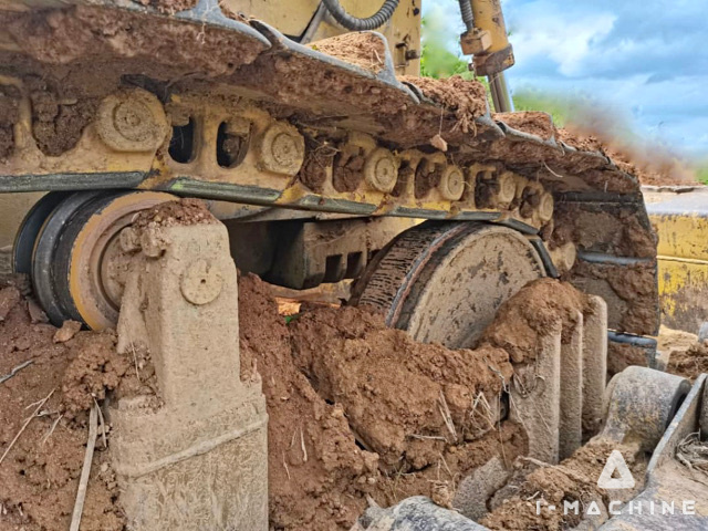 CATERPILLAR D6DLS