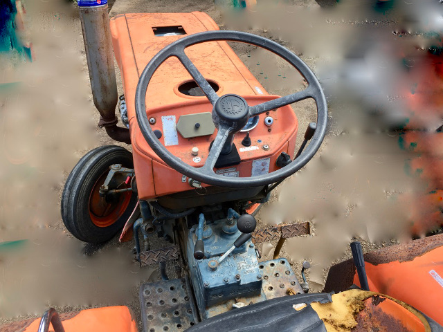 KUBOTA L2201