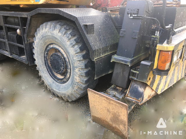 TADANO TR250M5