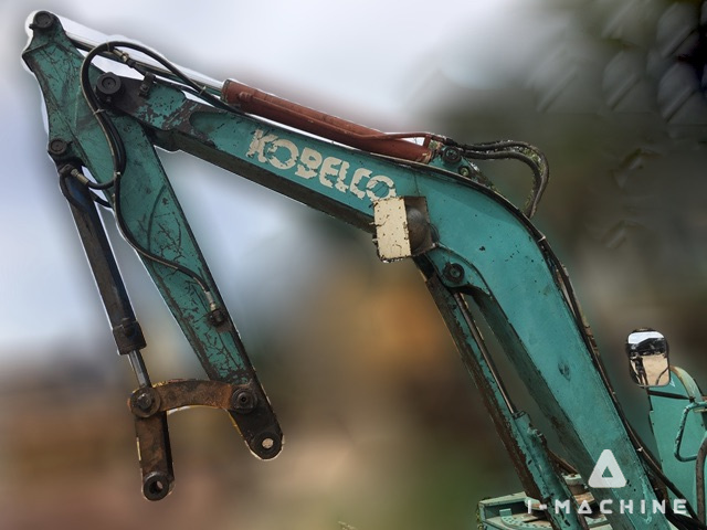 KOBELCO SK025