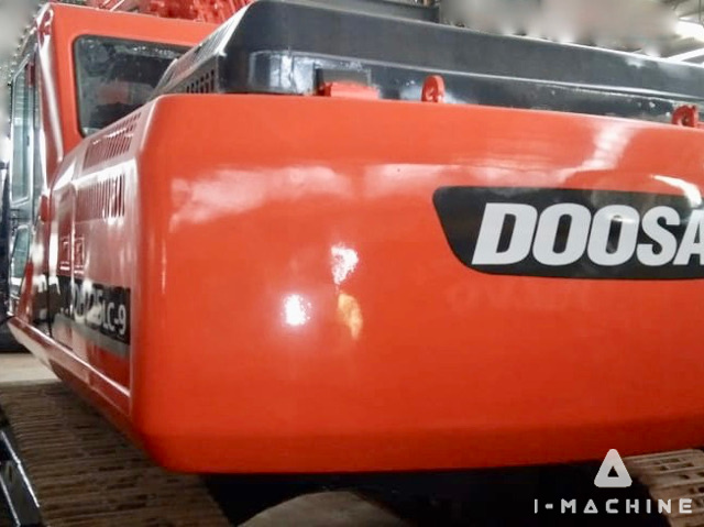 DOOSAN DH225LC-9