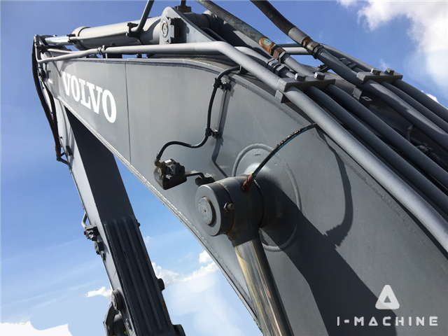 VOLVO EC210BLC