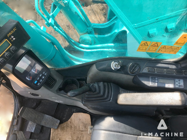 KOBELCO SK200-8