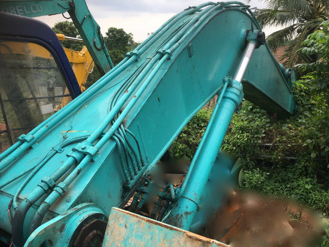 KOBELCO SK220-3