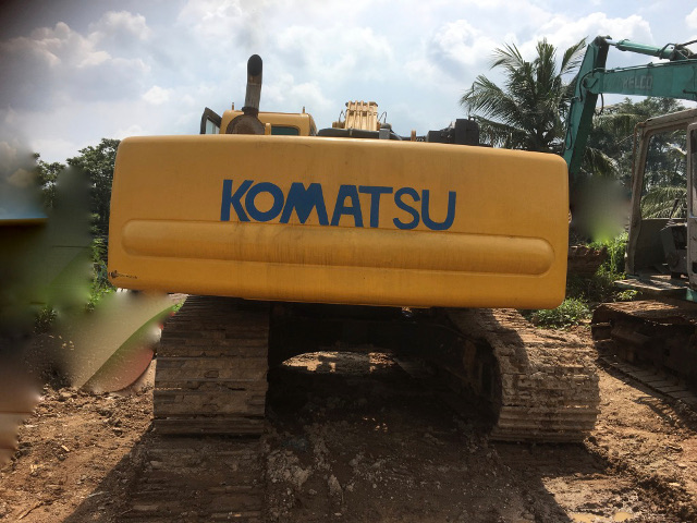 KOMATSU PC300-6