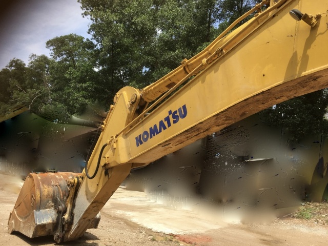 KOMATSU PC300-7