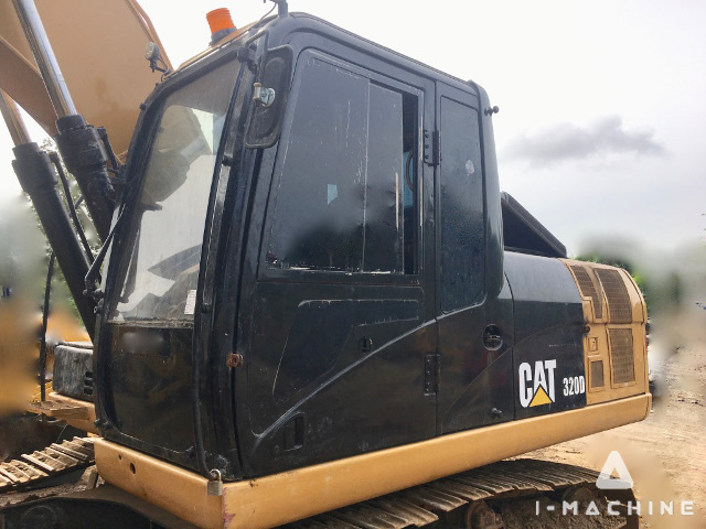 CATERPILLAR 320D