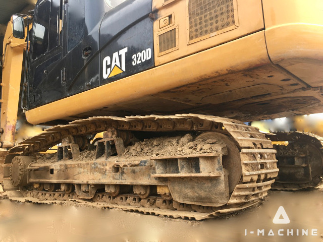 CATERPILLAR 320D