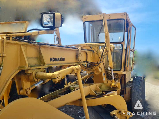 KOMATSU GD510R-1