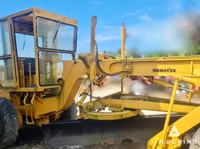 KOMATSU GD510R-1