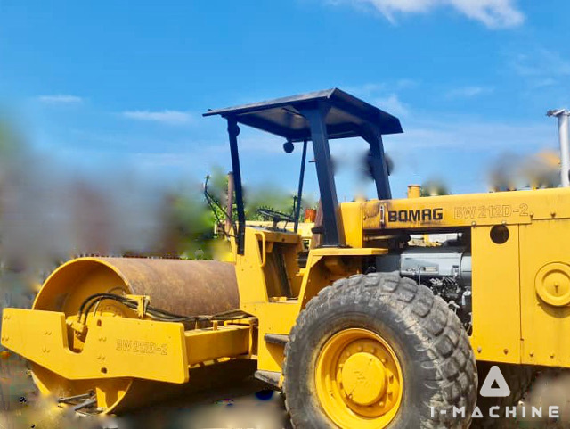 BOMAG BW212-2